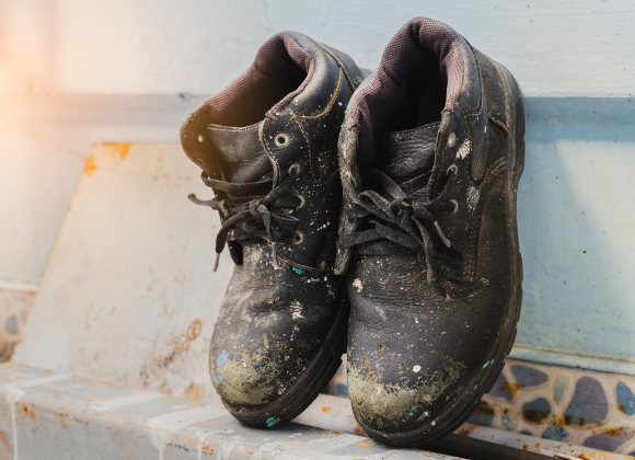 Protections de chaussures de sécurité abimées